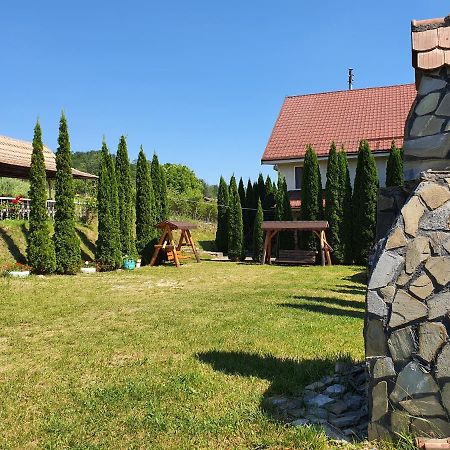 Casa Carpati Leilighet Zărneşti Eksteriør bilde