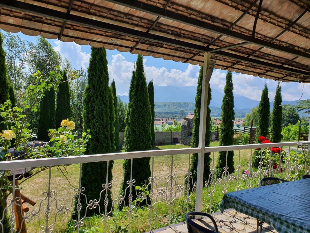 Casa Carpati Leilighet Zărneşti Eksteriør bilde