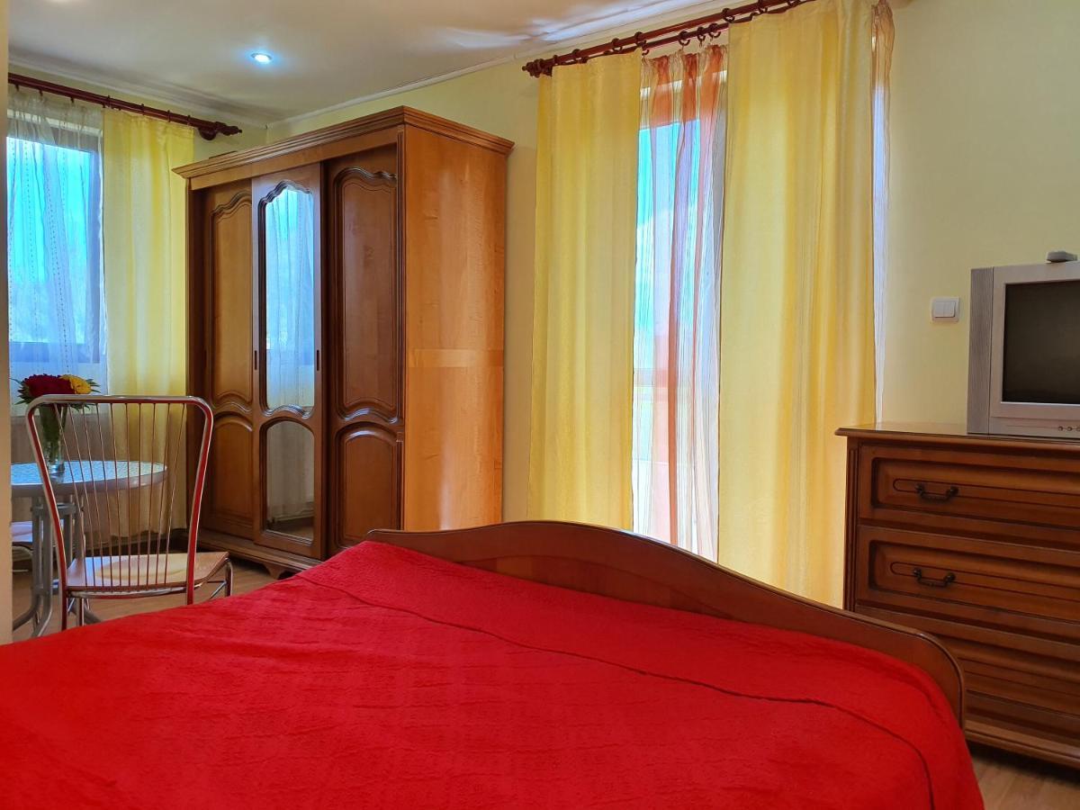 Casa Carpati Leilighet Zărneşti Eksteriør bilde